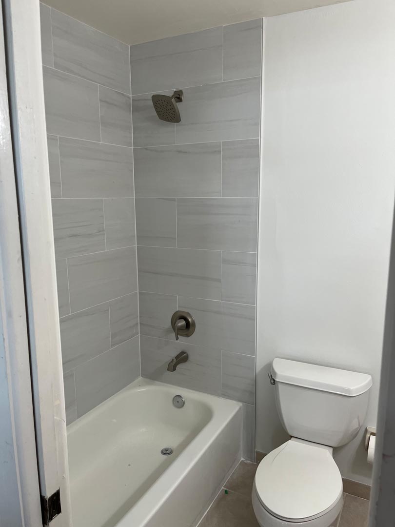 Bathroom Shower and Tub installation and renovation in Brevard FL by Improve Your Foxhole Home Renovation (1)